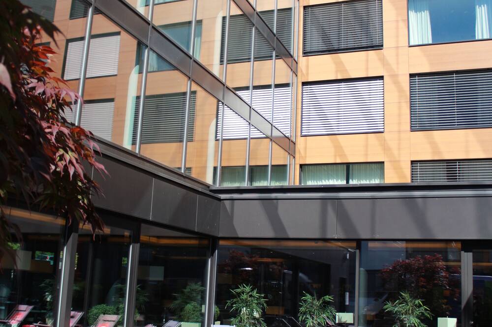 ホリデイ イン エクスプレス チューリッヒ エアポート バイ IHG 写真