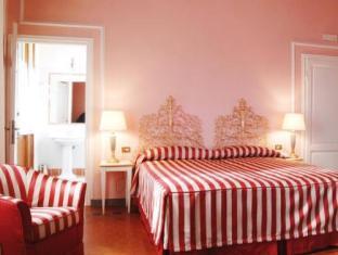 レジデンス ミケランジョロ 写真