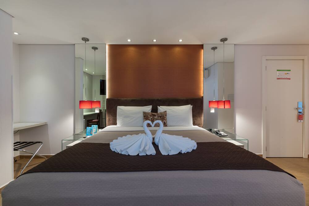 タロバ ホテル 写真