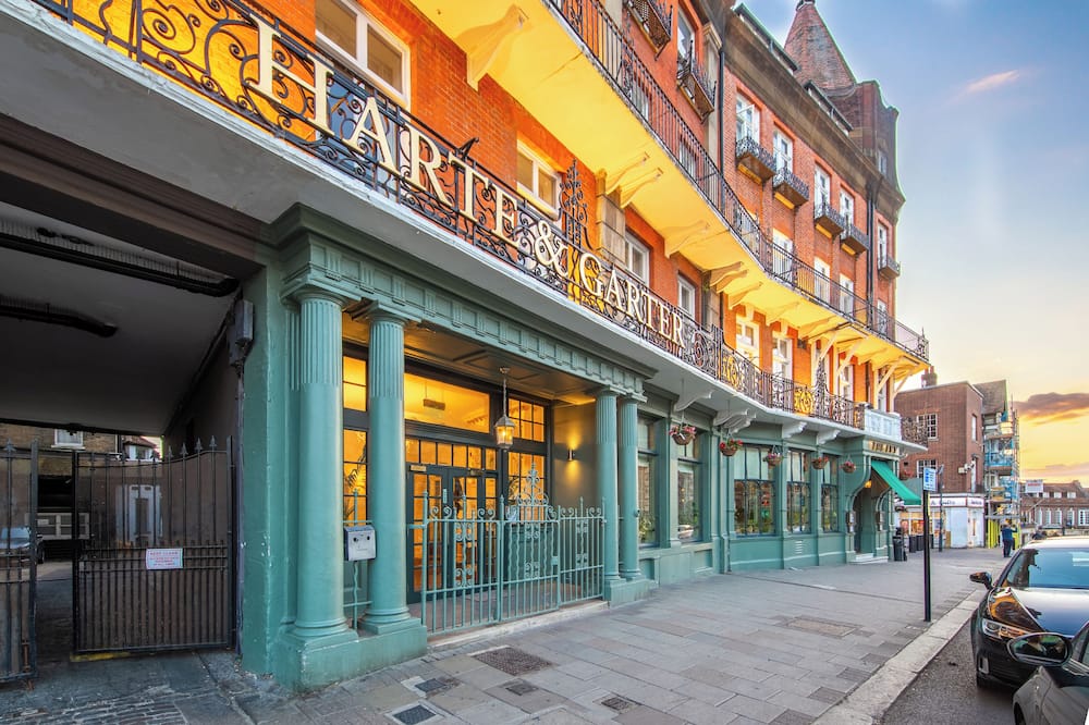 ハート アンド ガーター ホテル 写真