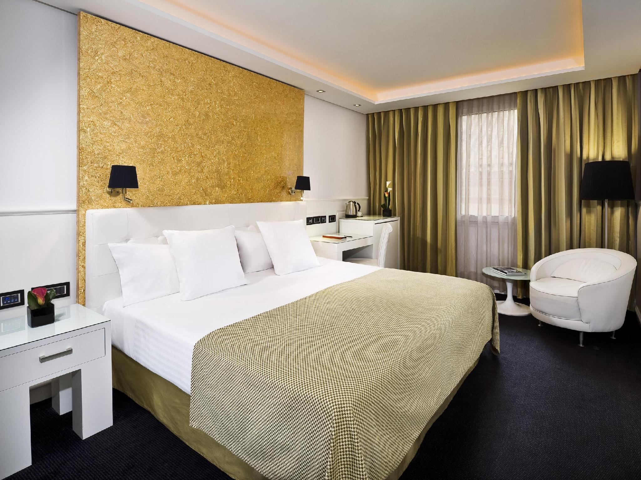 ホテル コロン グラン メリア 写真