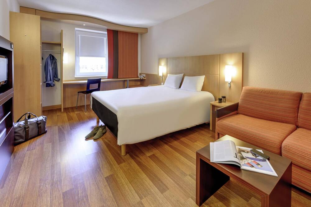 イビス コンスタンツ 写真