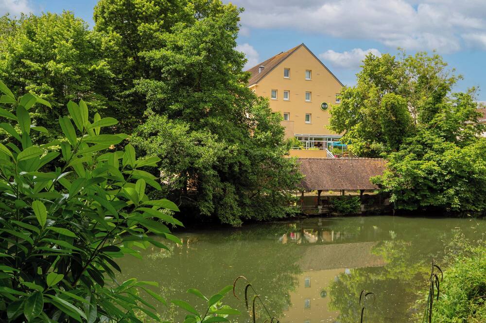 B&B HOTEL Chartres Centre Cathedrale 3 etoiles 写真