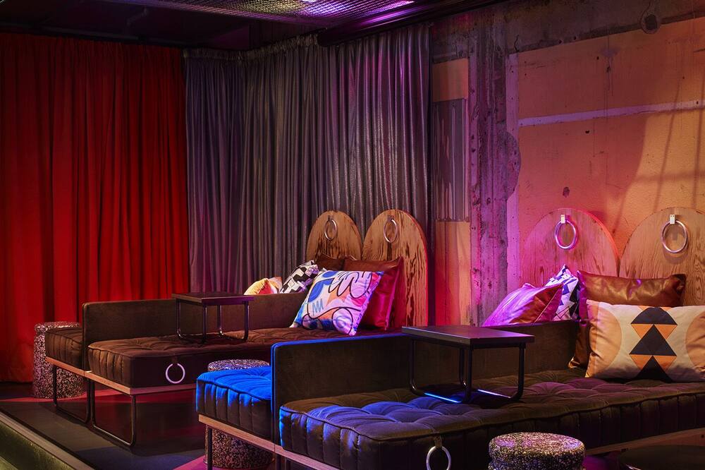 ジェネレーター ストックホルム 写真