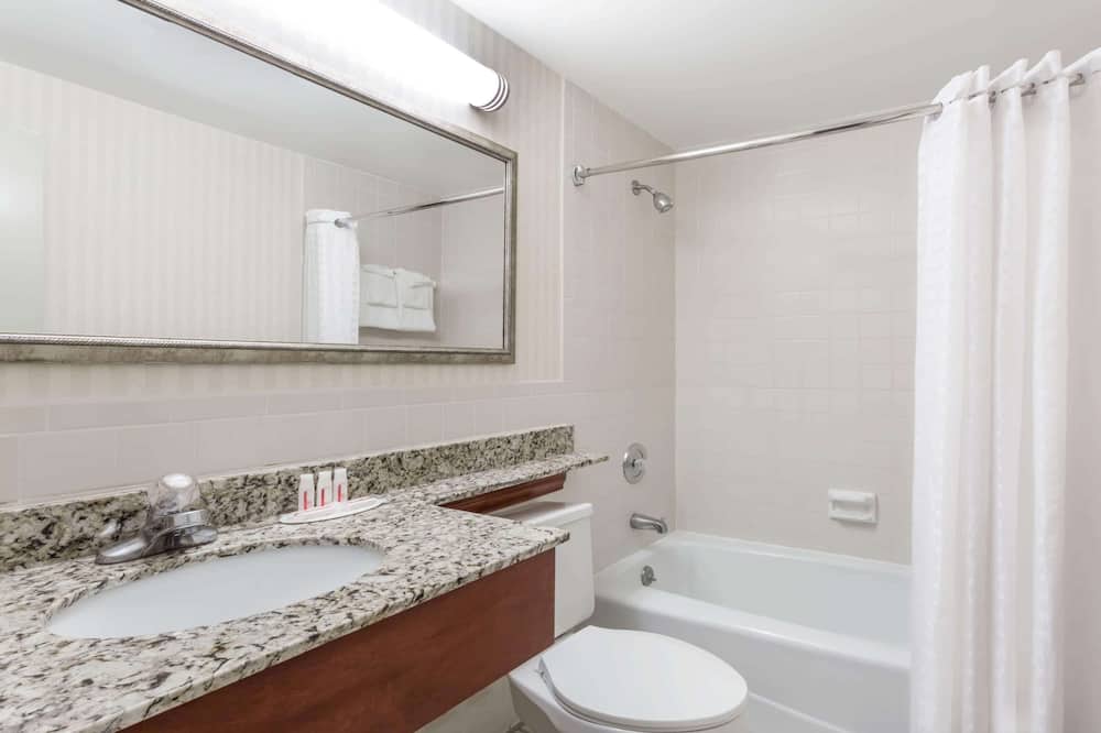 デイズ イン バイ ウィンダム ウィリアムズバーグ ヒストリック エリア 写真