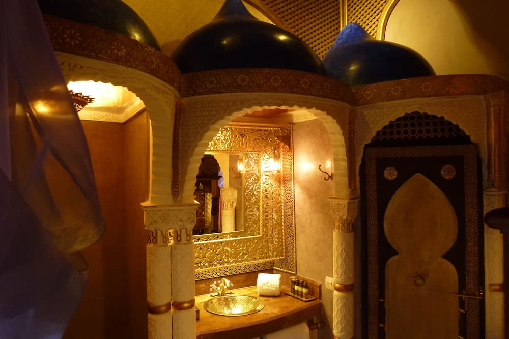 Riad Armelle 写真