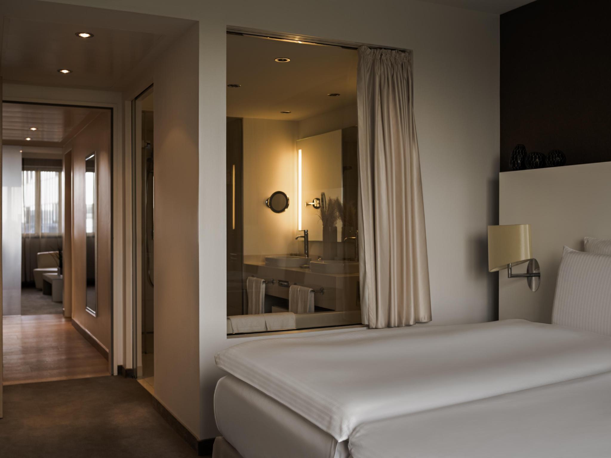 プルマン ベルリン シュウェイツァーホフ ホテル 写真