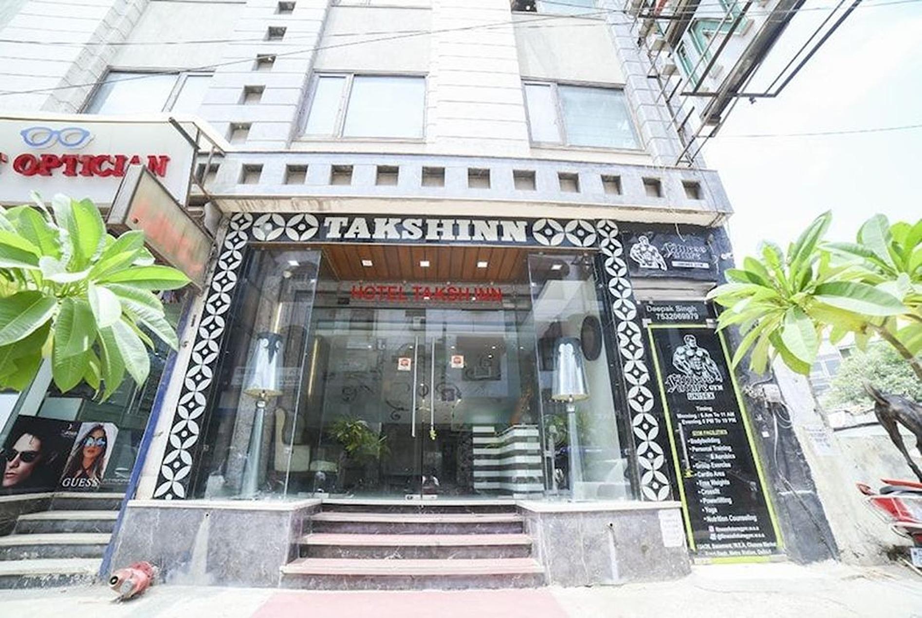 ホテル タクシュ イン 写真