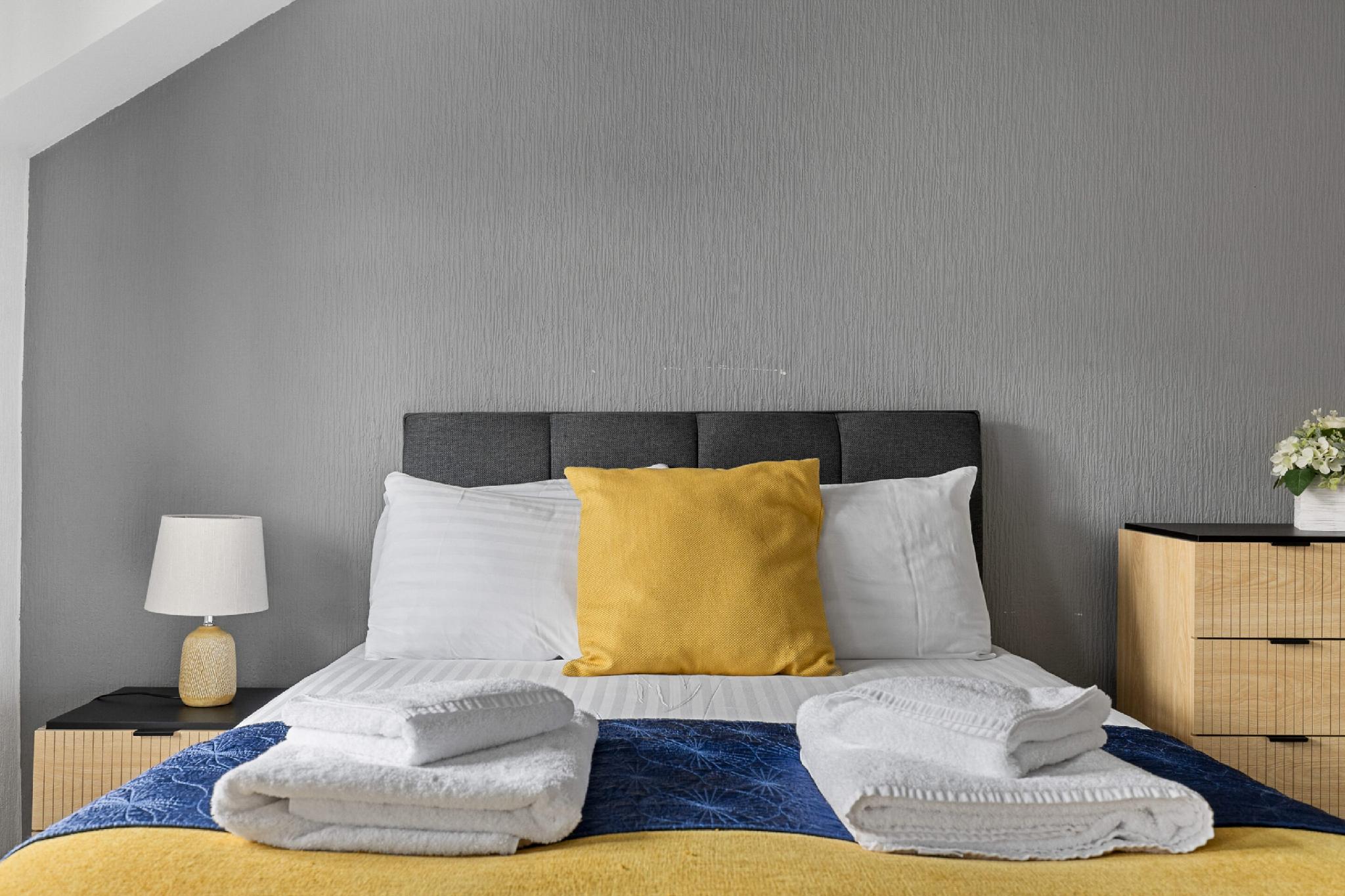 Imperial Plymouth 写真