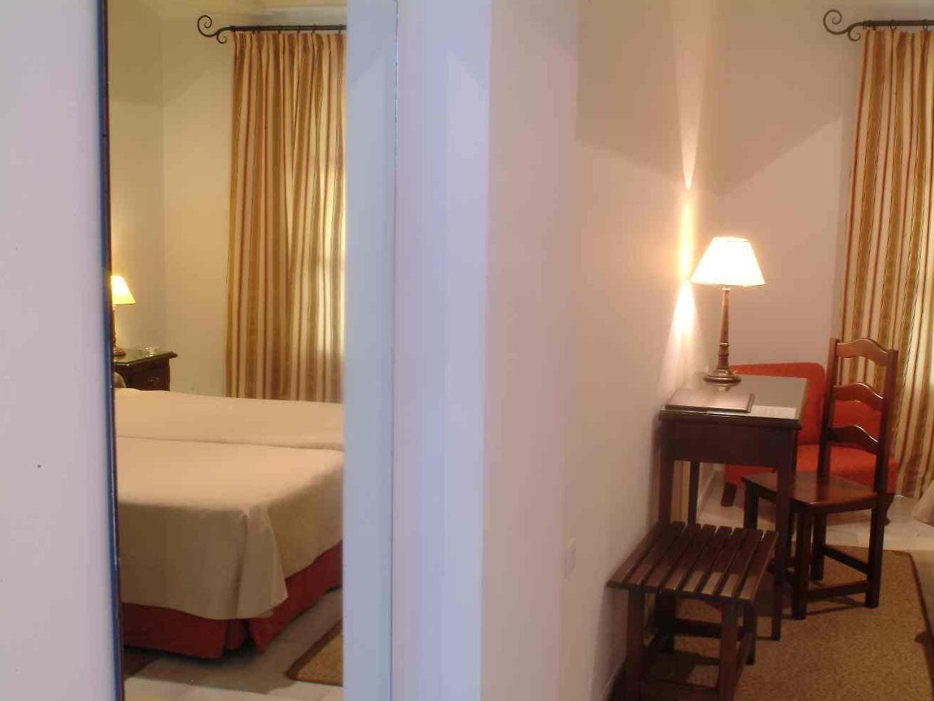 ホテル シモン 写真