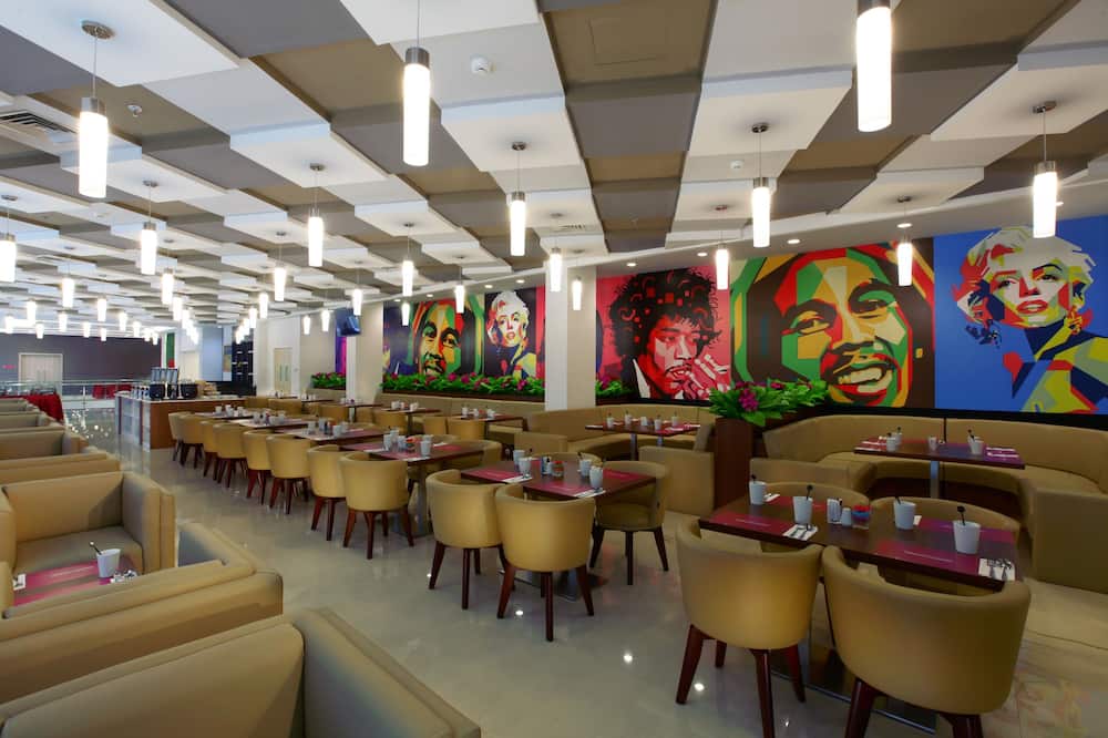 フェイブホテル ペカンバル 写真