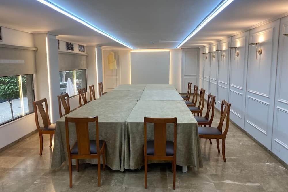 Hotel Ciudad de Vigo. 写真