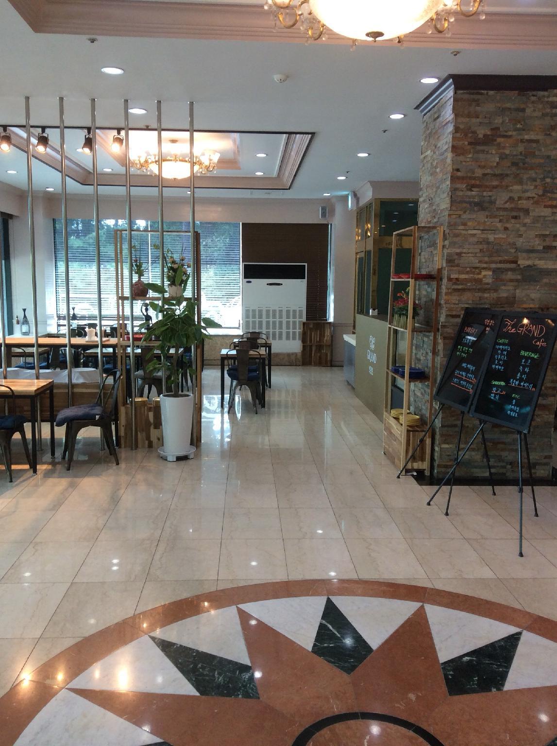 Grand Hotel Pyeongtaek Lake 写真
