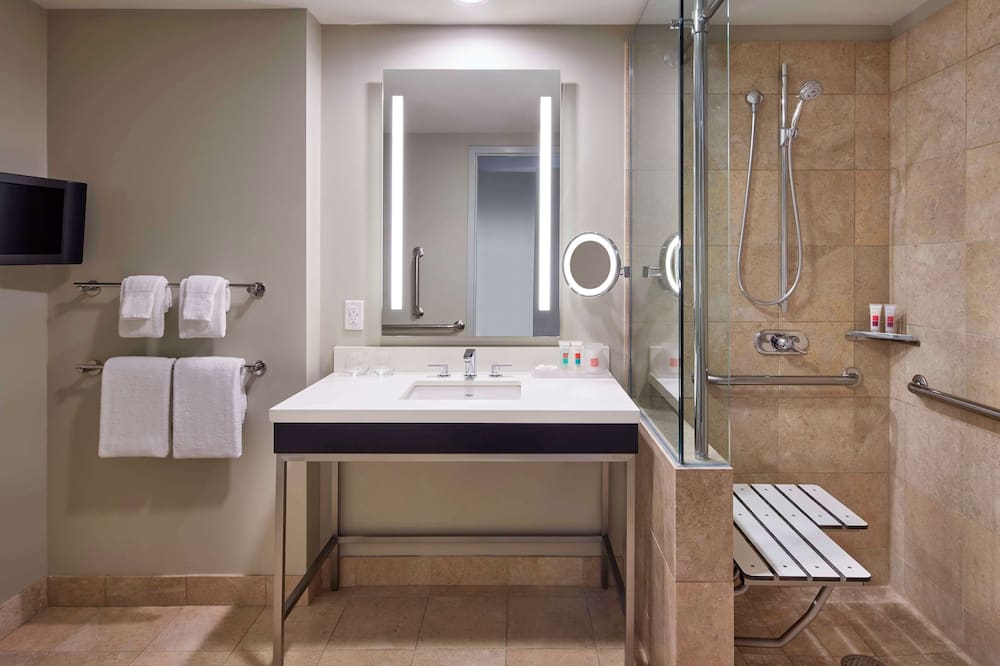 The Lofton Hotel Minneapolis, Tapestry Collection by Hilton 写真