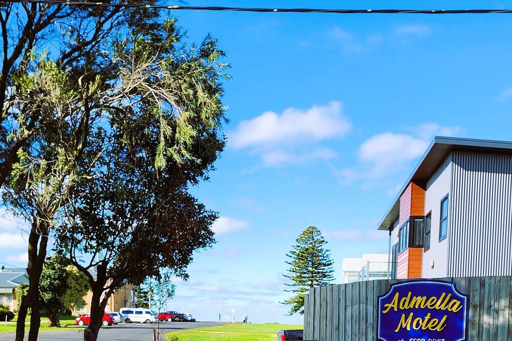 アドメラ モーテル 写真