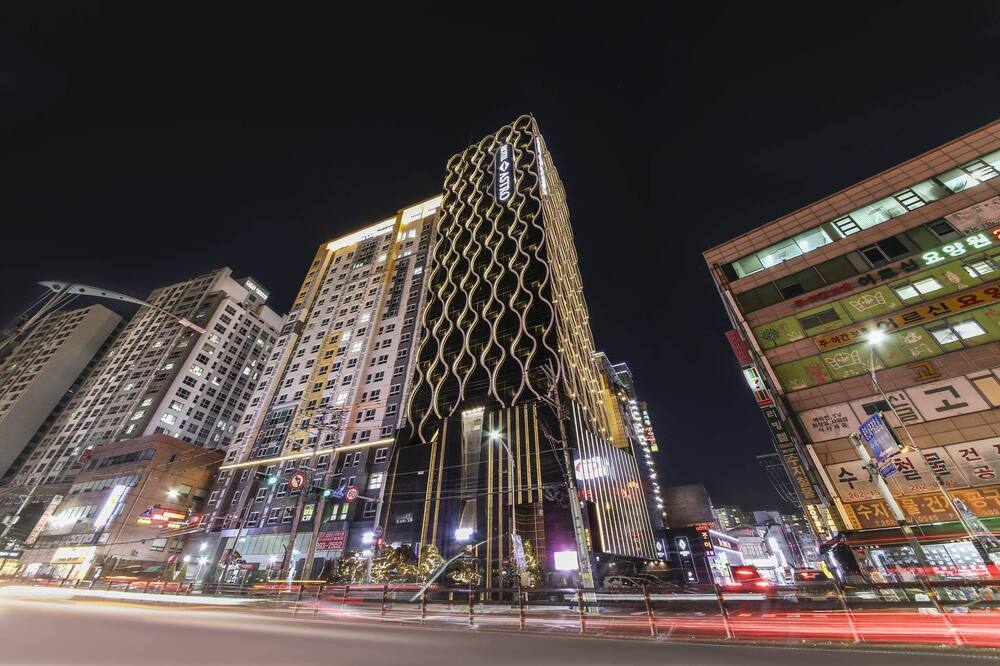 ヨンイン アストロ ホテル 写真