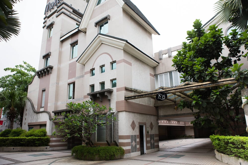 Royal Group Motel Chien Kuo Branch 写真