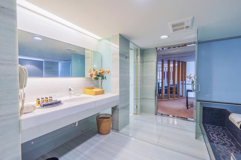 テンパス ホテル 写真