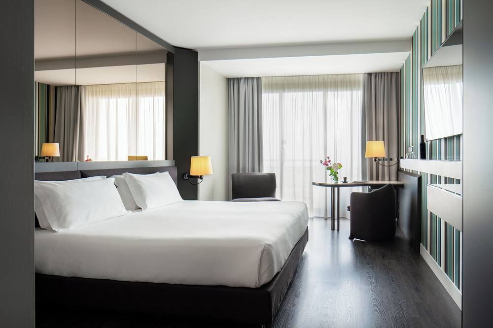 ザ ニコラウス ホテル 写真