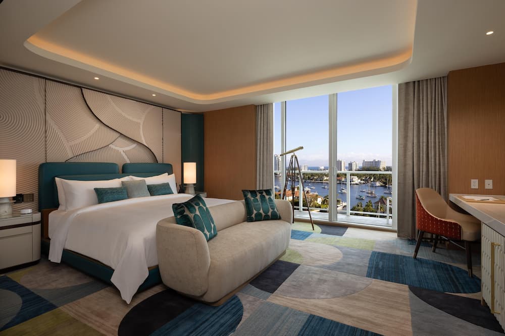 Pier Sixty-Six 写真