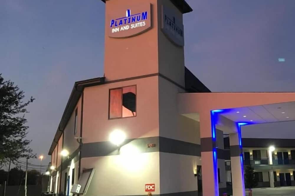 Platinum Inn and Suites 写真