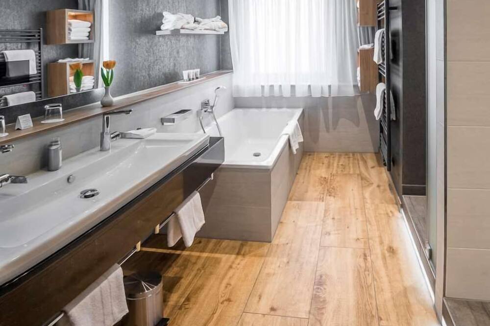 ホテル ドライ ロェーヴェン 写真