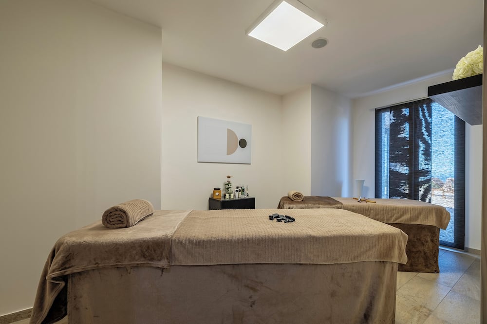 ヴェネレ ディ エリーチェ リゾート 写真