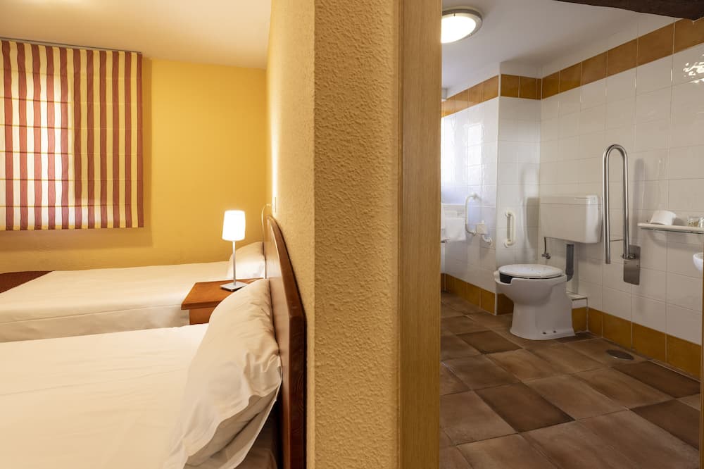 オスタル レスタウランテ プエルタ デル アルカサル 写真