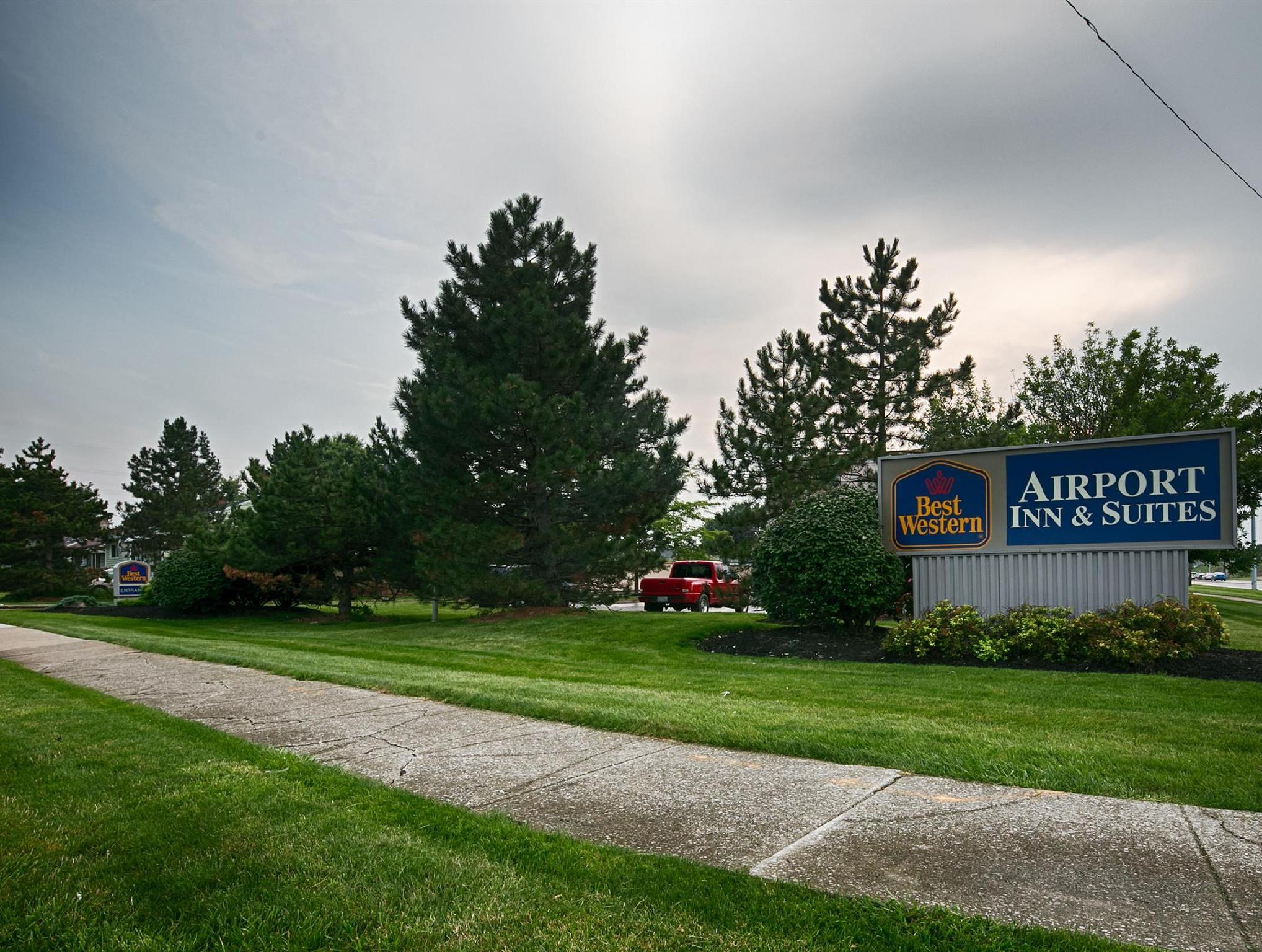 ベストウェスタン エアポート イン & スイーツ クリーブランド 写真