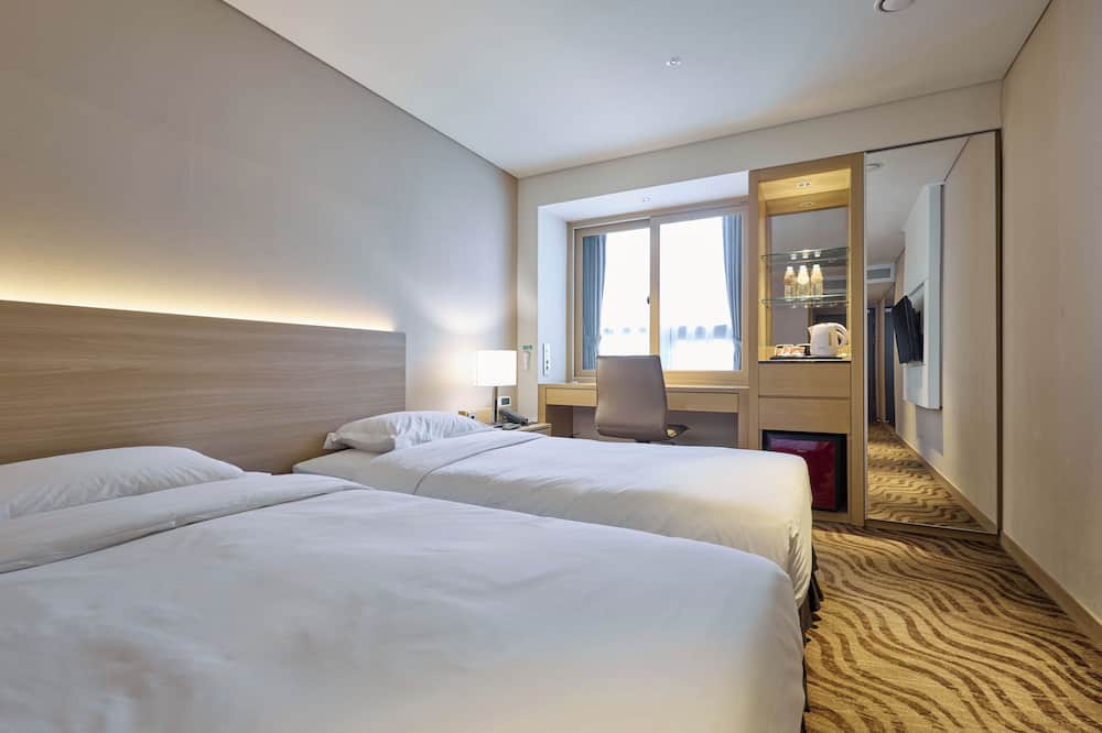 ザ サミット ホテル ドンデムン 写真