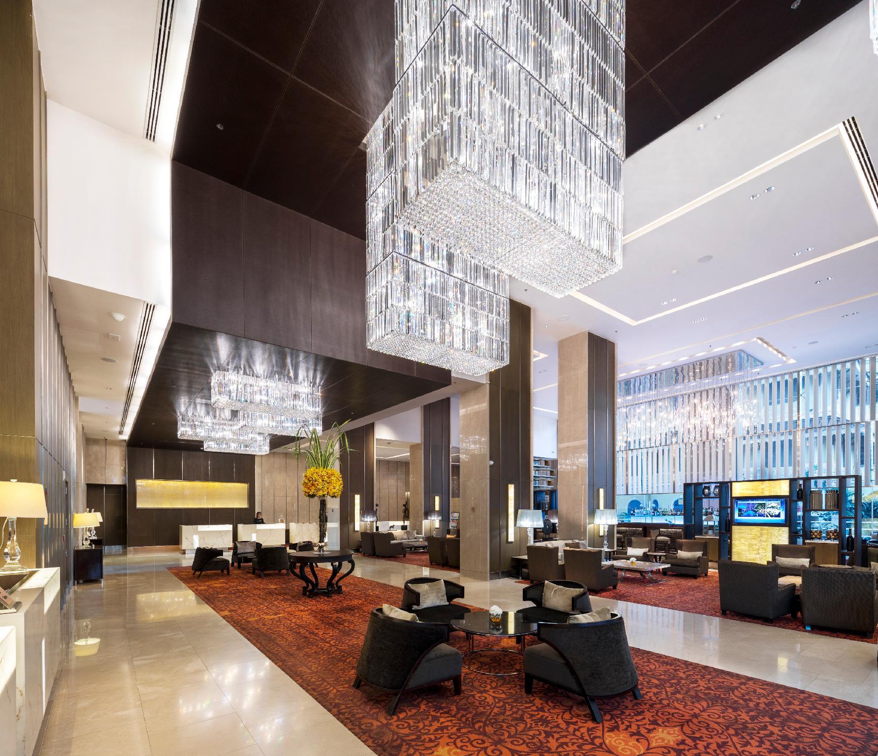 イースティン グランド ホテル サトーン 写真