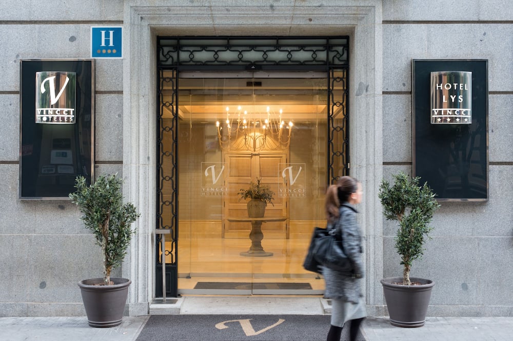 ヴィンチ リス ホテル 写真