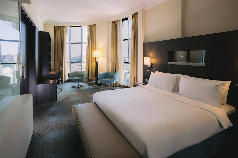 ホリデイ イン アブダビ バイ IHG 写真