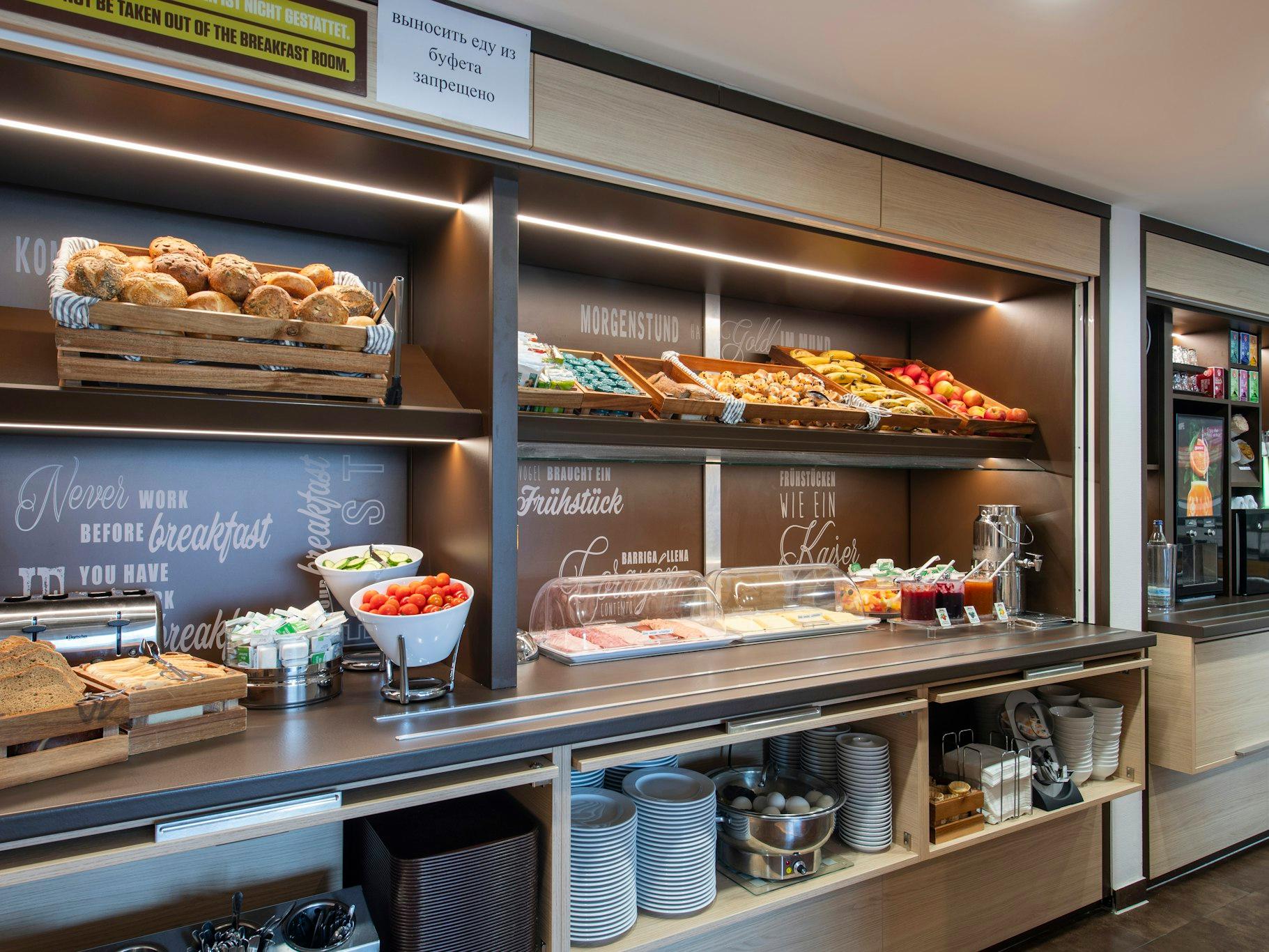 B&B HOTEL Regensburg-City 写真