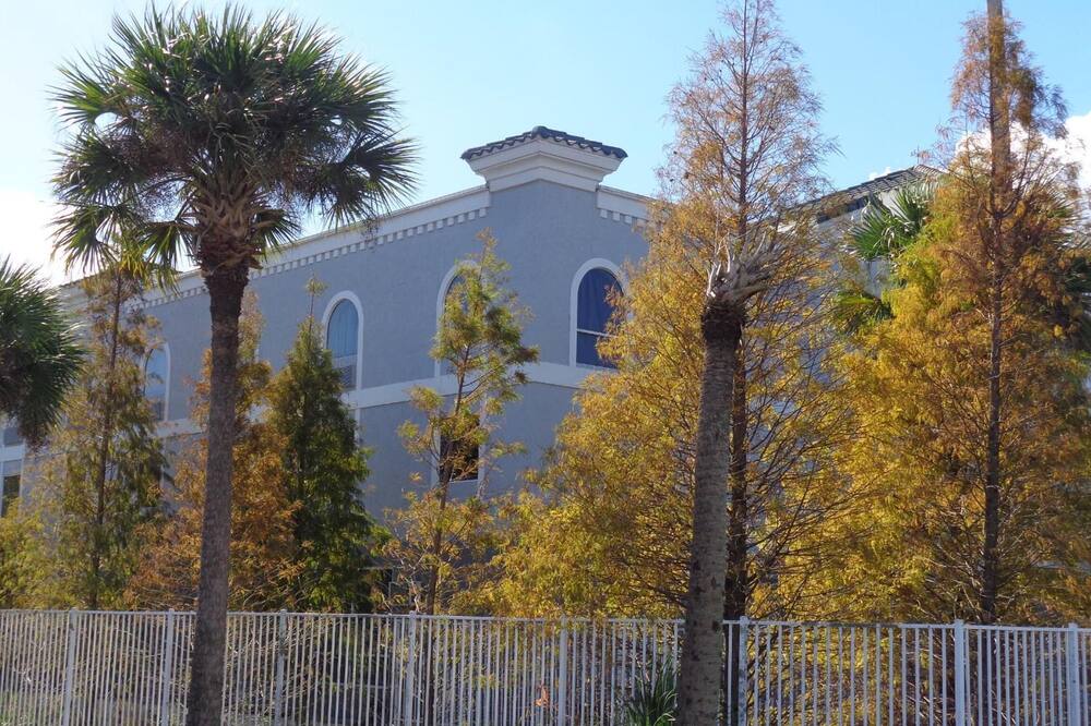 ラスキン イン ホテル 写真