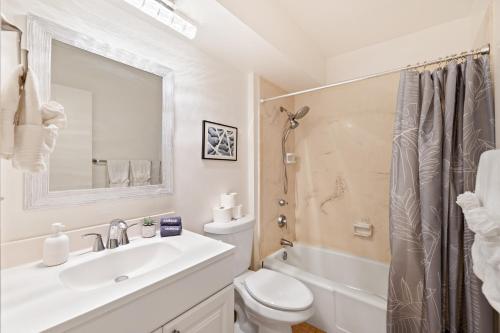 ワイキキ イリカイ マリーナ 写真