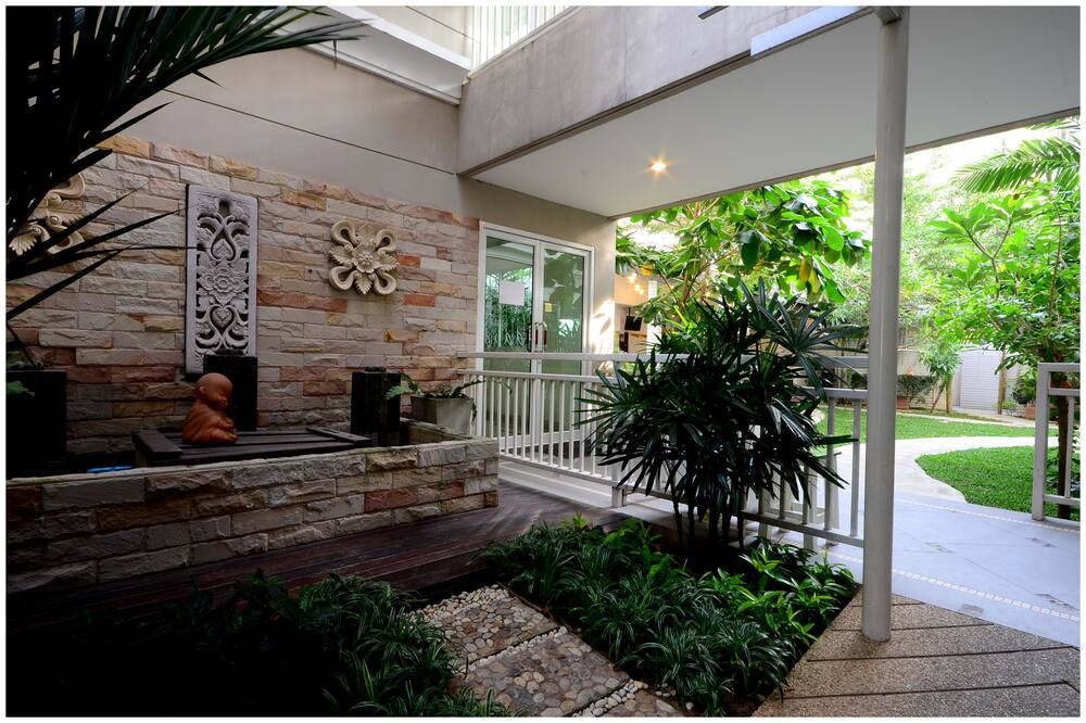 アット レジデンス スワンナプーム 写真