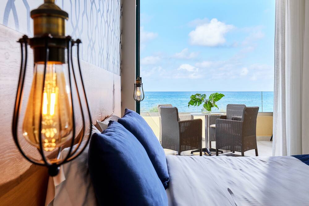 Sirens Beach and Village 写真