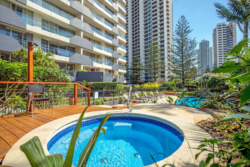 バロンネット ホリティ アパートメンツ 写真