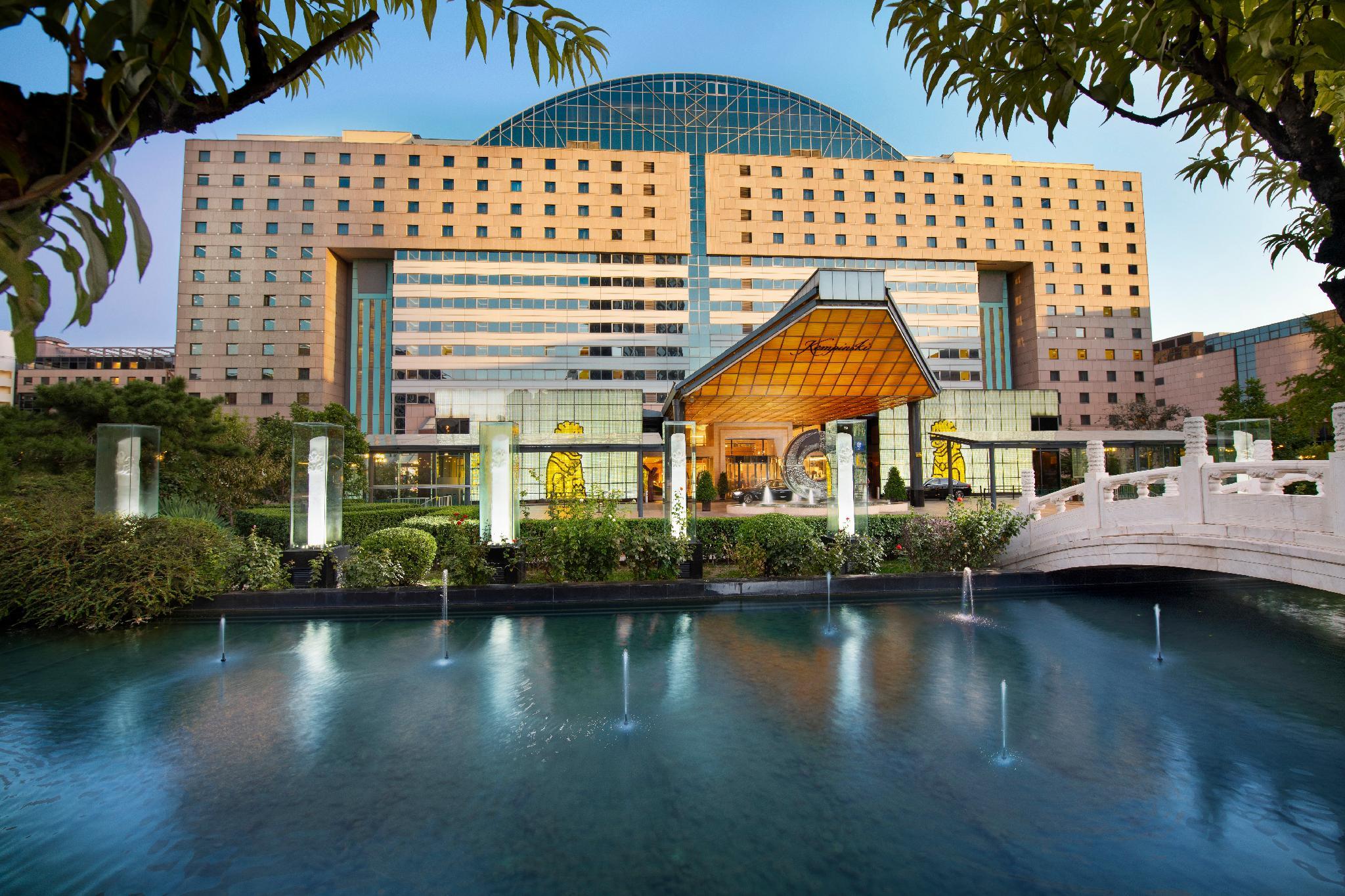 ケンピンスキー ホテル ペイジン ヤンシャ センター 写真