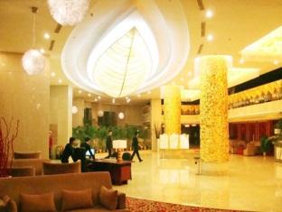 ゴールデン パレス ホテル 写真