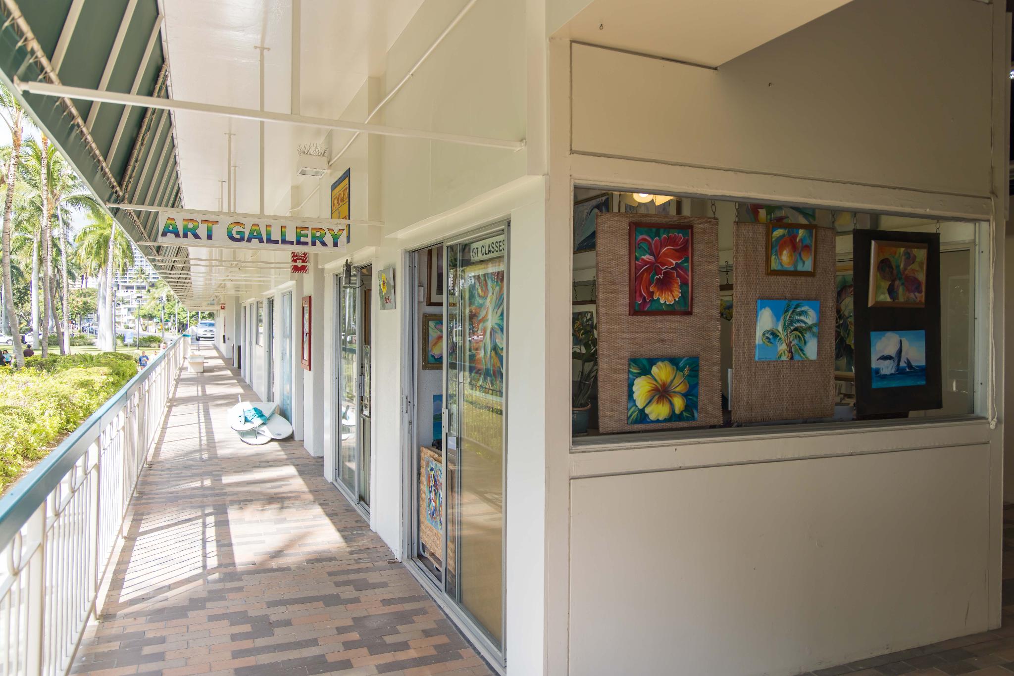 ワイキキ ショア バイ アウトリガー 写真