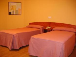 オスタル レスタウランテ プエルタ デル アルカサル 写真