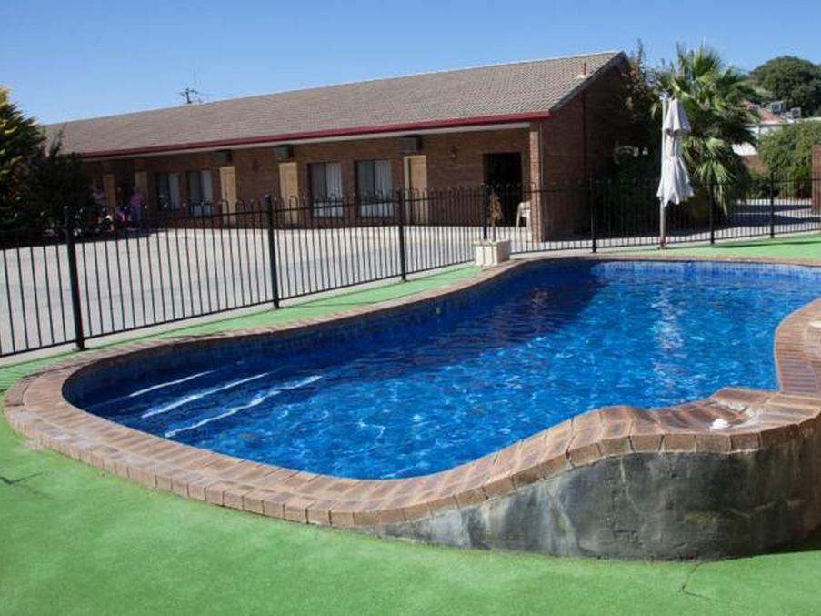 ファンテン コート モーター イン 写真