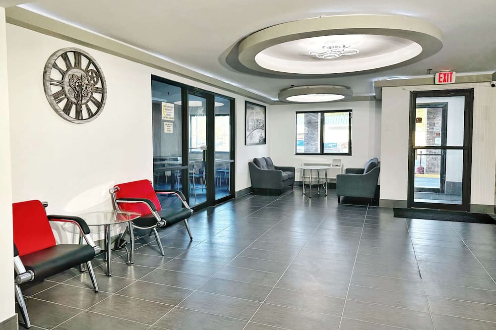 スーパー 8 バイ ウィンダム ピオリア 写真