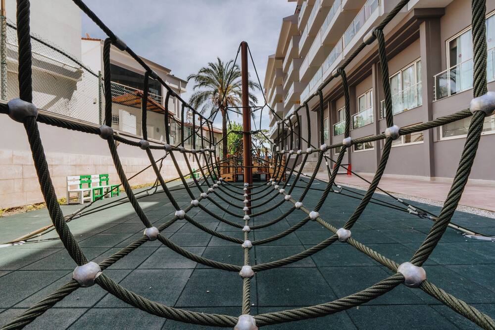 Akra Kemer 写真