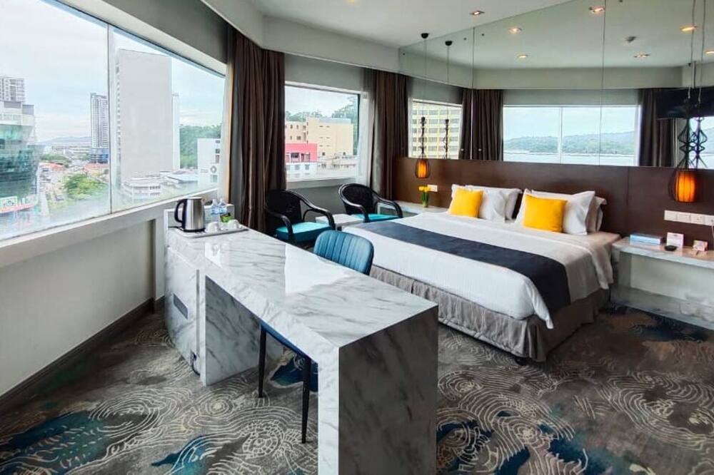 ホテル キャピタル コタ キナバル 写真