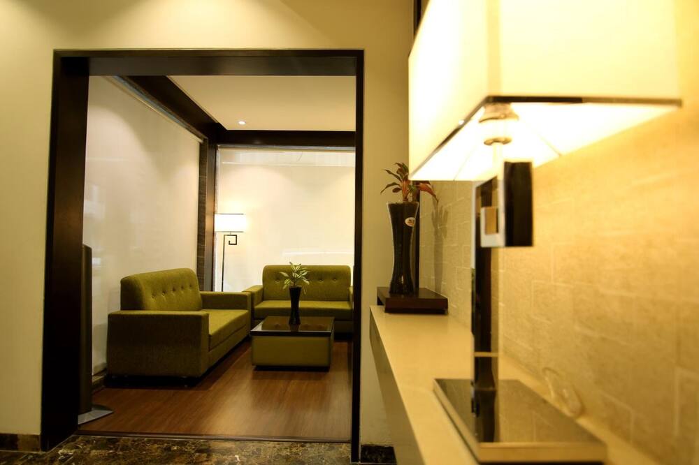 ザ プライム バラジ デラックス アット ニュー デリー レイルウェイ ステーション ホテル 写真