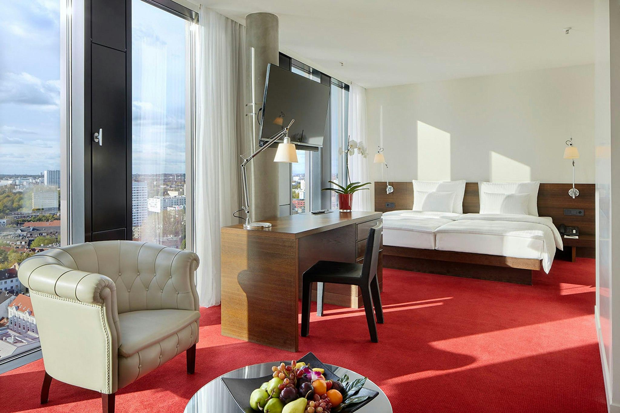 Empire Riverside Hotel 写真