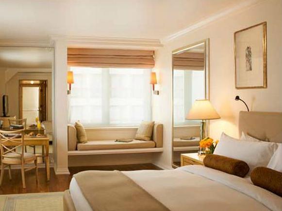 タージ カンプトン プレイス 写真